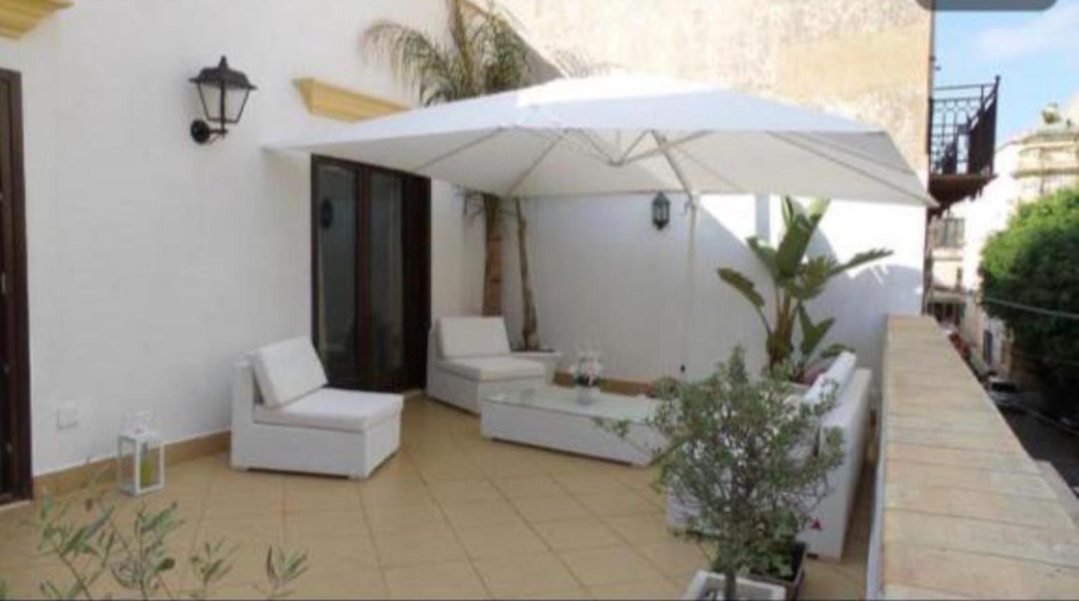 La Terrazza Apartment Marsala Bagian luar foto